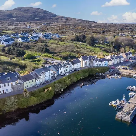 2 Harbour View * Roundstone