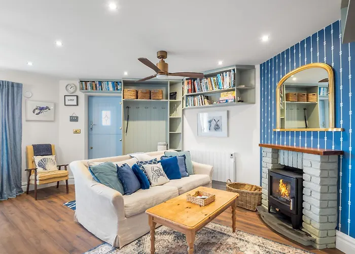 2 Harbour View * Roundstone