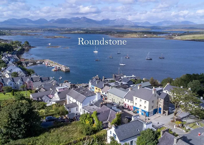 2 Harbour View * Roundstone